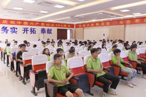 電商直播進(jìn)校園，企業(yè)宣講會(huì)圓滿進(jìn)行