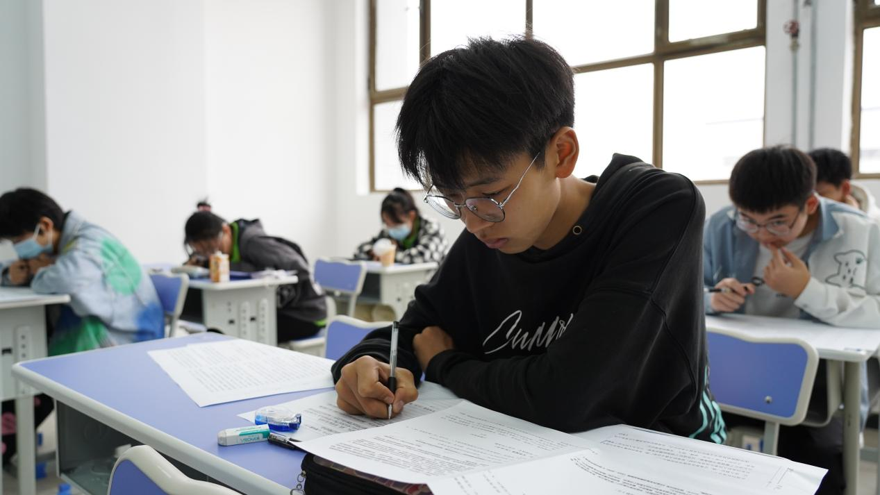 蘭州新華分班考試:為新學期出發