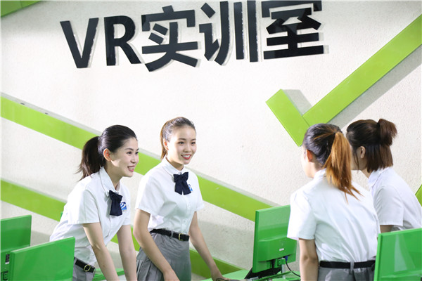 這十年,6000余萬職教畢業生涌入市場!技能人才成為香餑餑!