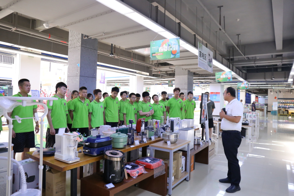 蘭州新華企業(yè)研學游 領略企業(yè)課堂 探索行業(yè)新知