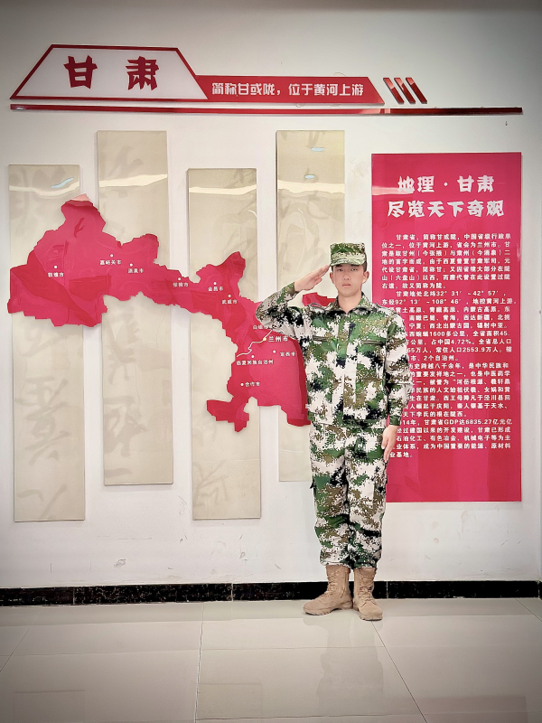 退伍軍人重返校園，立志追求大學夢
